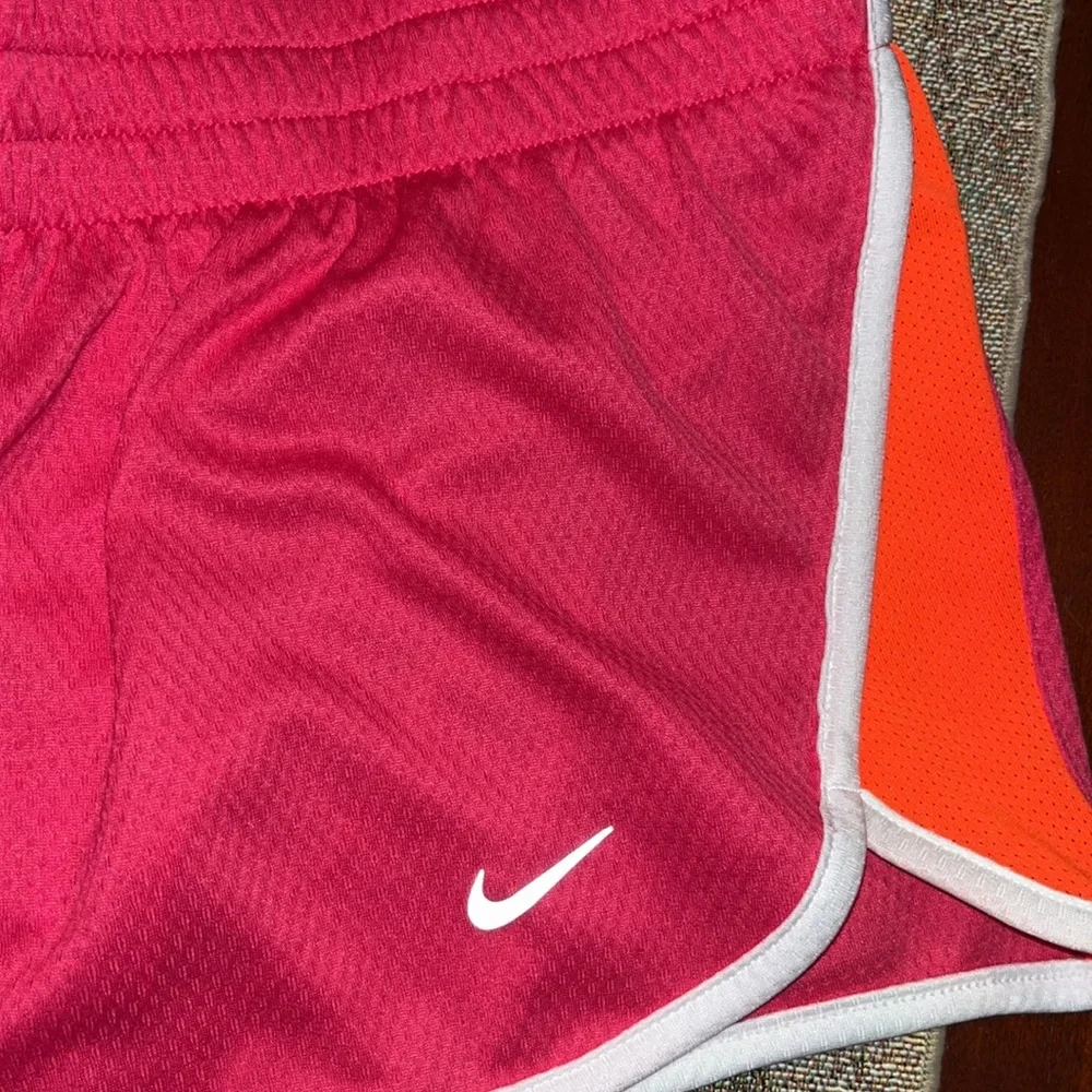 Nike Dri Fit Women’s Running Shorts Size S Small Pink Orange EUC
